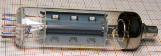 PY88 RFT NOS NIB lampa