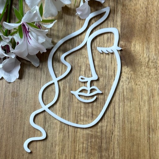 Lineárny bočný tortový tort, ženská tvár, biele plexisklo