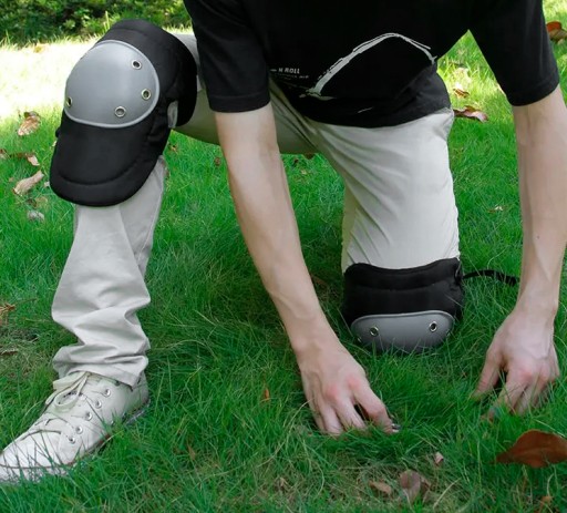 CHRÁNIČE KOLENÁ OCHRANNÉ CHRÁNIČE KOLENÁ SO STAVEBNÝMI DLAŽBAMI NA VELCRO