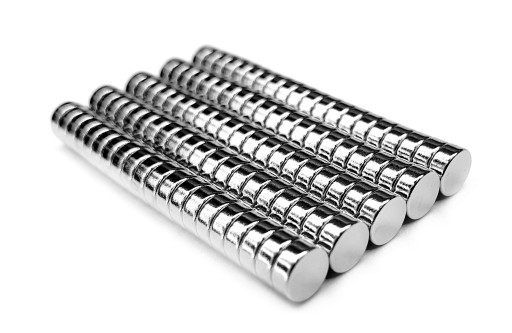 NEODYMOVÉ MAGNETY 6x2 mm 10 ks.