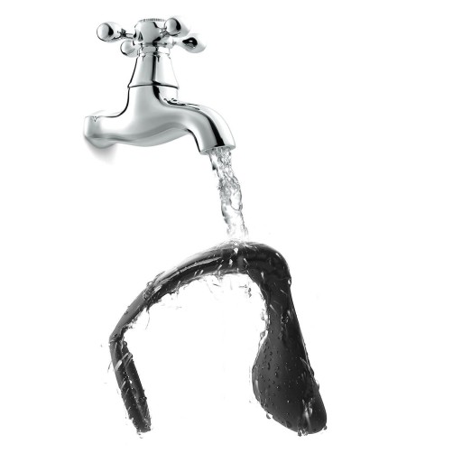 MASÁR NA PROSTATU ANÁLNA ZÁSTRČKA S KRÚŽKOM NA PENIS