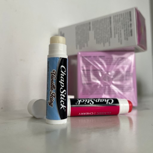 Vianočný balzam na pery Vanilla Icing Vanilla Icing Chapstick 1 kus