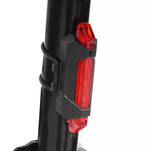 OSVETLENIE BICYKLA ZADNÉ ČERVENÉ LED ZADNÉ VAROVNÉ SVETLO USB