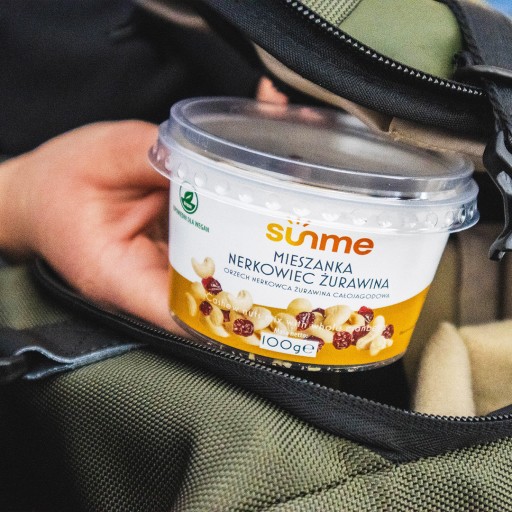Zmes kešu a brusníc celý hrnček 100g
