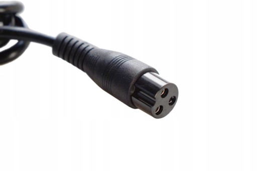 Zásuvka 3-kolíkový kábel pre elektrický skúter