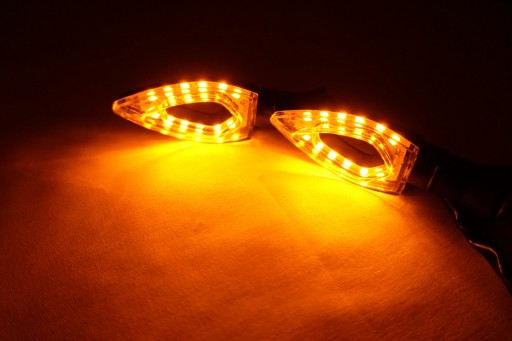 SMEROVKY 17 LED PRE SIGNALIZÁCIU MOTOROVÝCH Štvorkoliek