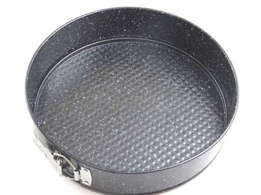 Forma tortovej formy na pečenie 18 cm. 1033