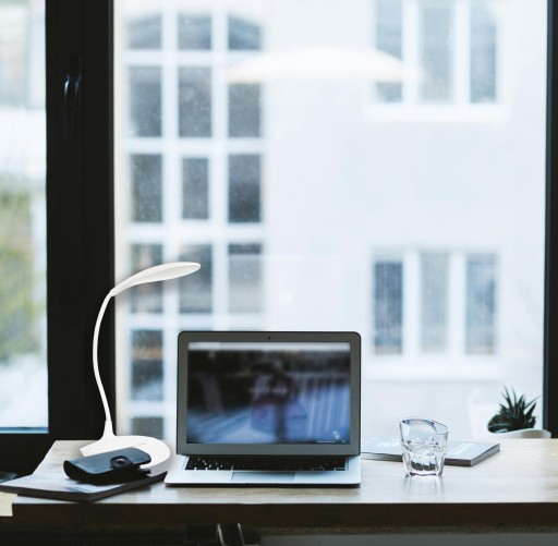 LED ŠKOLSKÁ NOČNÁ STOLNÁ LAMPA, USB STOJAJÚCA, BIELA, OHYBNÁ, HQ