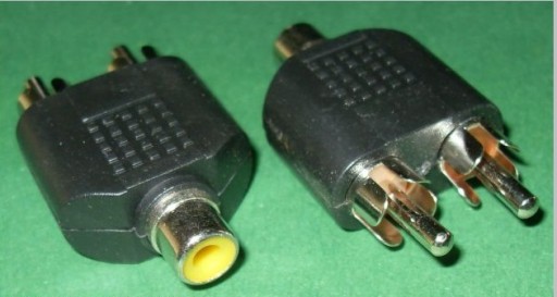 Adaptér RCA zásuvka (cinch) / 2 RCA zástrčky (1367)