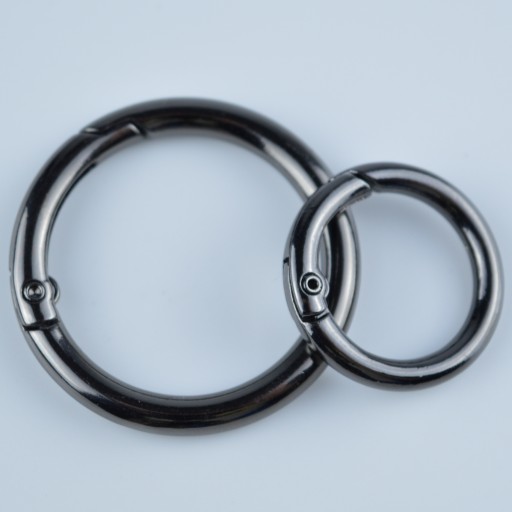 OTVÁRACÍ KRUH SHAKEL KARABÍNA KRUHÁ 30MM - ČIERNA