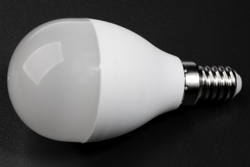 OSRAM LED guľôčková žiarovka E14 7W = 60W 806lm 4000K