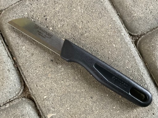 NÔŽ KUCHYNSKÝ NÔŽ NEMECKÁ SOLINGEN LOPAČKA NA LÚPANIE ZELENINY 6cm 2ks