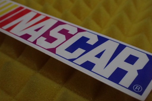 NÁLEPKA NASCAR STICKER 15,1 x 3,1 cm