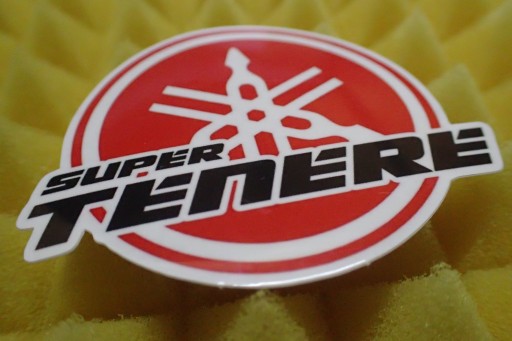 NÁLEPKA YAMAHA SUPER TENERE DAKAR 6,8 x 5,8 cm