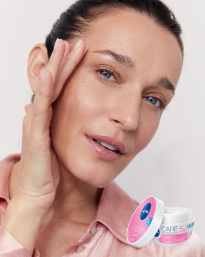 NIVEA CARE 5v1 Hydratačný krém na tvár pre suchú pleť 100ml