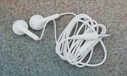 ORIGINÁLNE KÁBOVÉ SLÚCHADLÁ HUAWEI AM110 3,5 mm