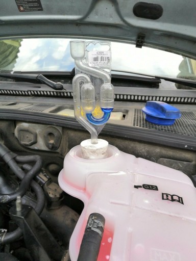 TESTER TESNENIA TESNENIA HLAVY CO2 100 ml