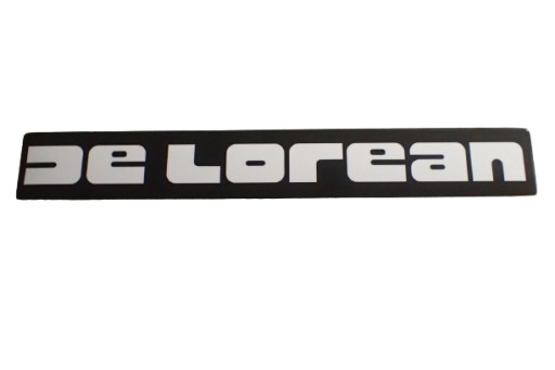 NÁLEPKA DE LOREAN DMC NÁLEPKA 17,6 x 2,5 cm
