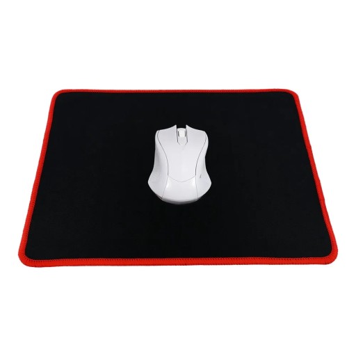 Herná podložka pod myš 300x240x3mm / čierno/červené lemovanie