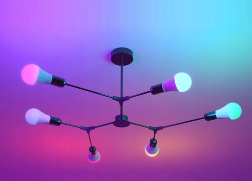FAREBNÁ ŽIAROVKA RGB E27 LED 9W 16 FAREB + DIAĽKOVÉ OVLÁDANIE