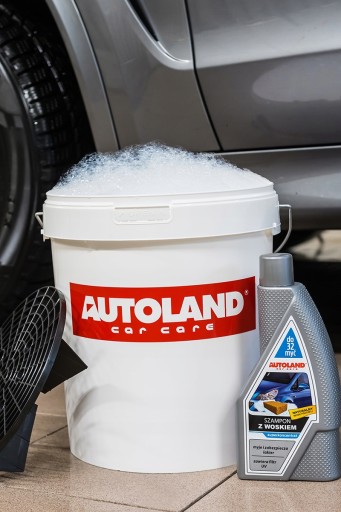 AUTOLAND ŠAMPÓN SO SUPER KONCENTRÁTNÝM VOSKOM 0,95L