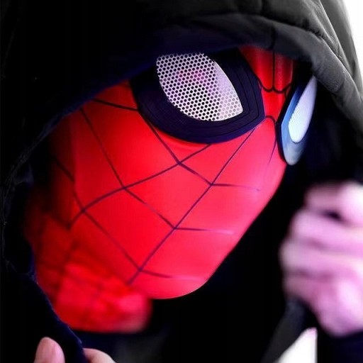 SVIETIACA MASKA SPIDERMAN SPIDERMAN LIT S LED PRE DETI A DOSPELÝCH NA PLES