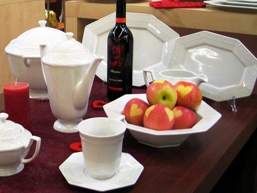0000 ŠÁLKA 220 Biela LAURA CHODZIEŻ PORCELÁN