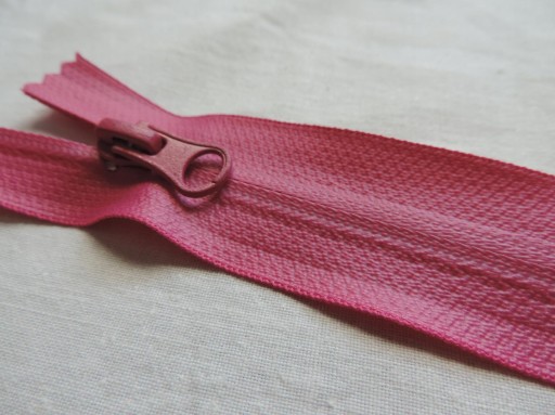 VODEODOLNÝ Zips 15 CM VÝROBCA