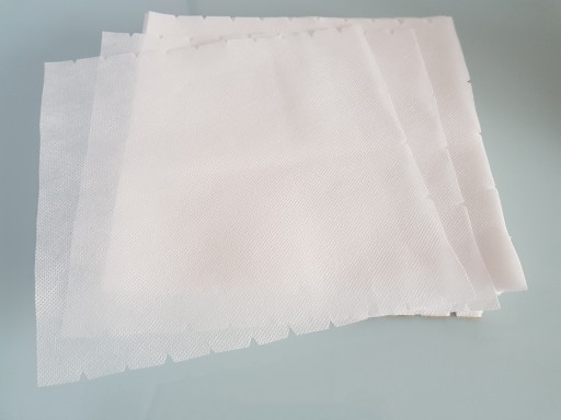 rúno bez lepidla, materiál za kus, 200 ks