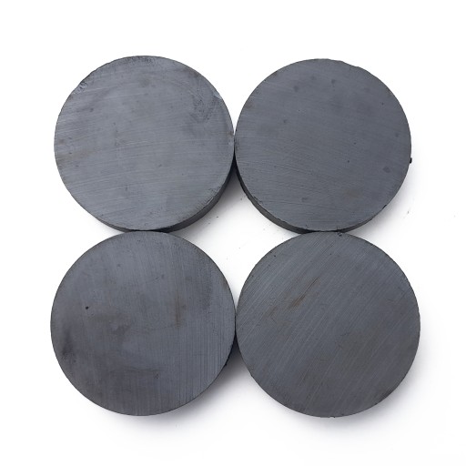 VALCOVÝ FERITOVÝ MAGNET 45x10 - 4 KS