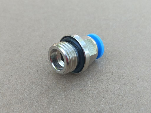 Priamy zásuvný pneumatický konektor fi 6mm závit 1/4