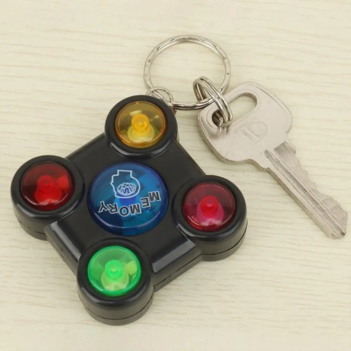ELEKTRONICKÁ HRAČKA KEYRING PAMÄŤOVÁ HRA KEYRING S PAMÄŤOVOU HROU
