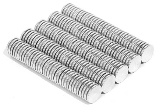 Neodymový magnet N42 17x2 mm