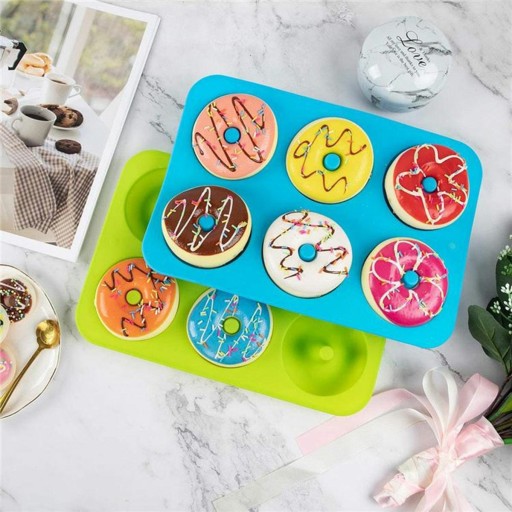 SILIKÓNOVÁ FORMA 6 DONUTOVÝCH PNEUMATÍK CUBBIN MOL NA DONUTY S OTVOROM NA DONUTY
