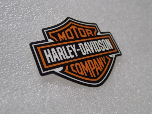 NÁLEPKA S LOGOM SPOLOČNOSTI HARLEY DAVIDSON 5,7 x 4,5 cm