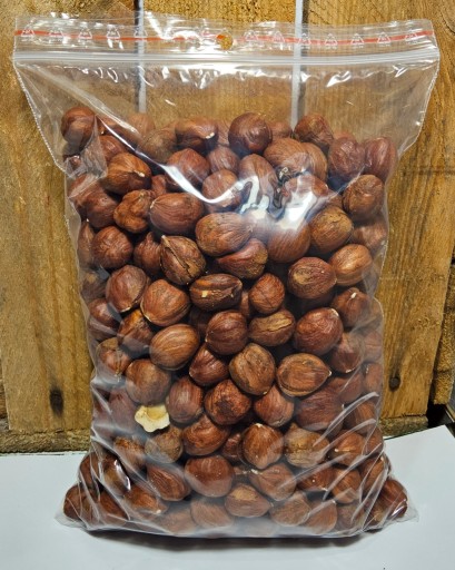 Lieskové orechy celé lúpané 100 g