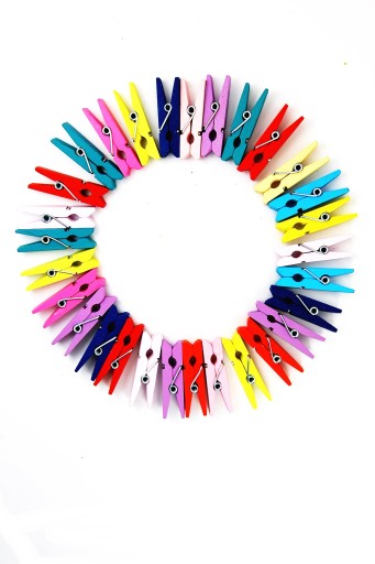 MINI FAREBNÉ HODINY DREVENÉ 3,5 CM 30 KS