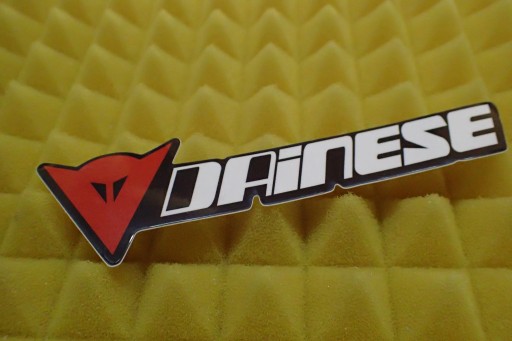 NÁLEPKA DAINESE NÁLEPKA 12,3 x 3,3 cm