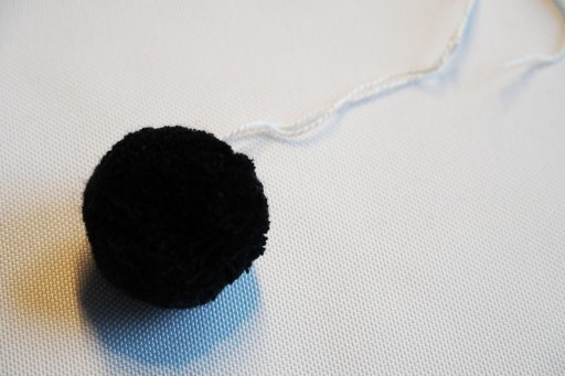 MG Pompon 4,5 cm Lopta 100% Akryl ČIERNA
