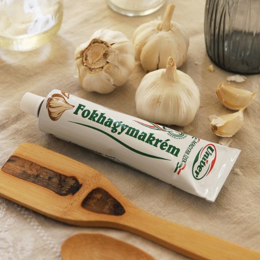 Univer Cesnaková pasta 70g maďarská v tube omáčke