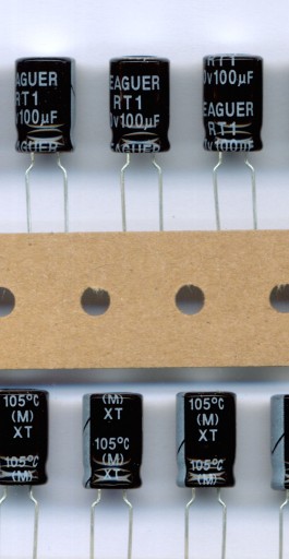 100uF 50V 100 µF 50 V LEAGUER (20 KS) ELEKTROLYTICKÝ KONDENZÁTOR