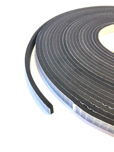 Samolepiace tesnenie EPDM 4 mm x 10 mm (1 METER!)