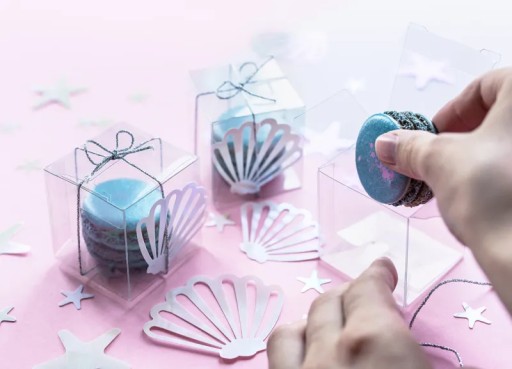 Štvorcové priehľadné krabičky 5x5x5cm (1 balenie / 10 ks) Party Deco