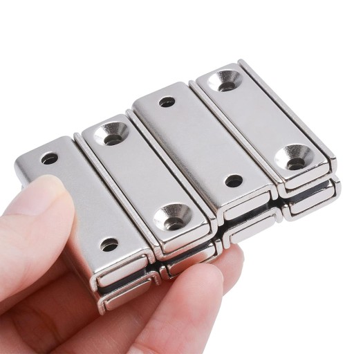 NEODYMIOVÝ MAGNETOVÝ DRŽIAK V POUZDE NA SKRUTKU 50x13,5x5mm HUNTER NOSNOST 11KG