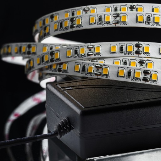NAPÁJACÍ KÁBEL 12V DC 5A 60W PRE RGB LED KAMERY