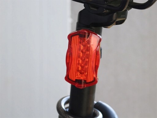 OSVETLENIE BICYKLA ZADNÁ BICYKELOVÁ LAMPA 5 LED