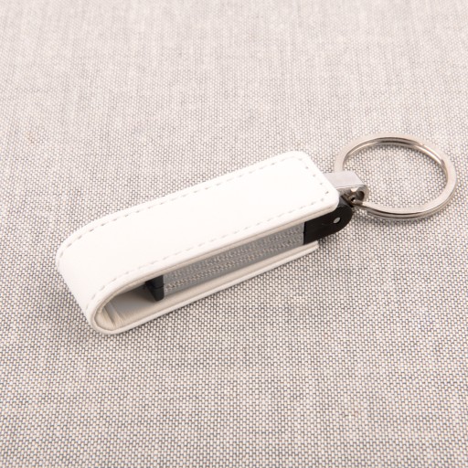 Kožená kľúčenka Pendrive biela 2 GB dátumovka