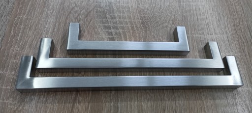 Nábytková úchytka z brúseného niklu 128/140 mm štvorcová Pekná Skvelá cena!