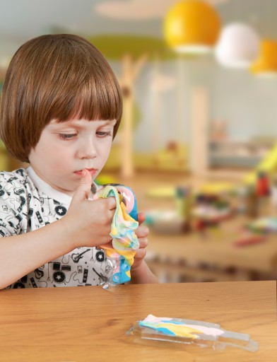 PLASTOVÁ ZMRZLINA GLUTEK SLIME PRE DETI