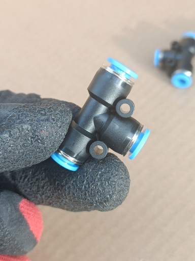 Konektor T-T Pneumatický Zásuvný rozbočovač fi 6mm PE 6